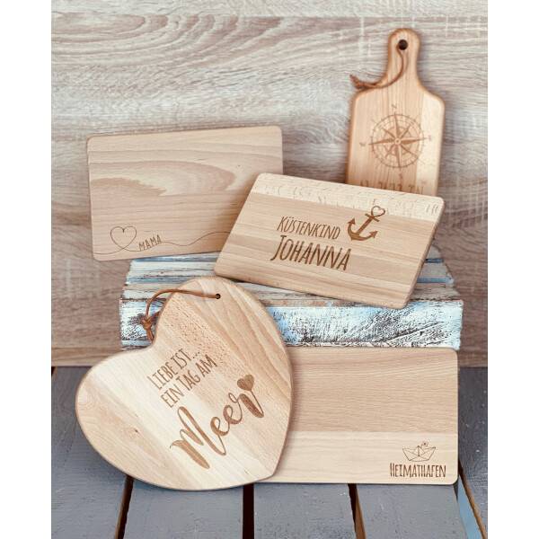 Mea Living Brettchen Herz aus Holz mit Lederhänger "Liebe geht durch den Magen"