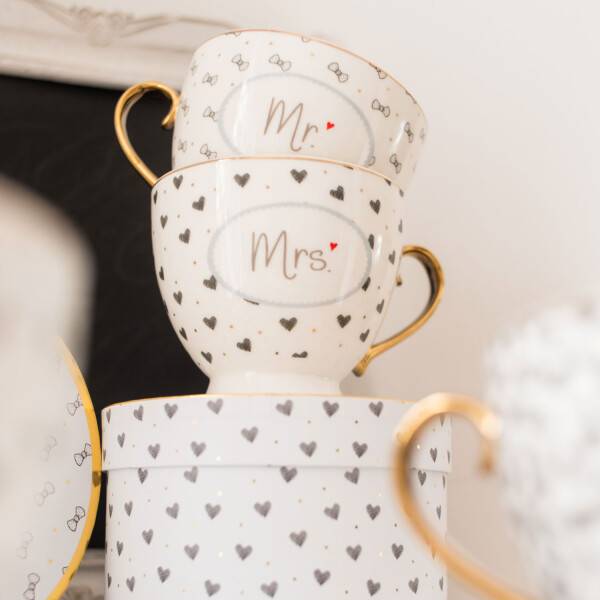 Mea Living Tasse mit Golddruck und Goldhenkel im Geschenkekarton Motiv "Lieblingsmensch" Lagerräumung