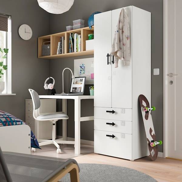 SMÅSTAD / PLATSA Kleiderschrank, weiß weiß/3 Schubladen, Wochenangebot