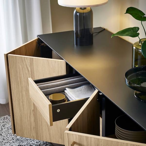 BOASTAD Sideboard, schwarz/Eichenfurnier, Letzter Tag