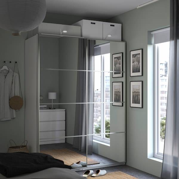 PAX / AULI Kleiderschrank mit Schiebetüren, weiß/Spiegelglas, im Angebot