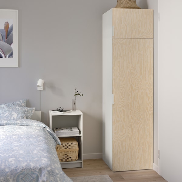 PLATSA Schrank mit 2 Türen, weiß/Kalbåden glänzende Kiefernachbildung, JETZT KAUFEN