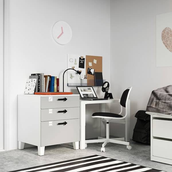 SMÅSTAD / PLATSA Kommode mit 3 Schubladen, weiß/grau, Tägliche Deals
