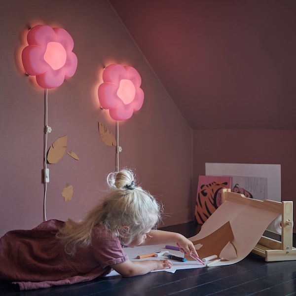 UPPLYST Wandleuchte, LED, Blume lila Online